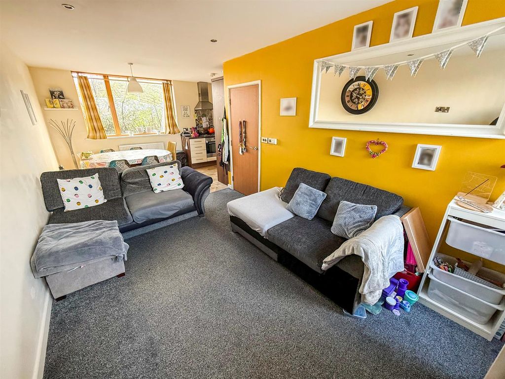 Property photo 3 of 15 Open Plan Lounge/Kitchen