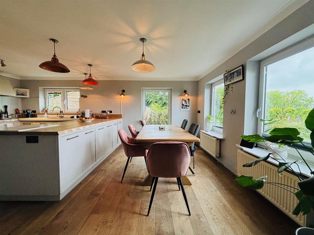 Property photo 2 of 30 A1.Jpg