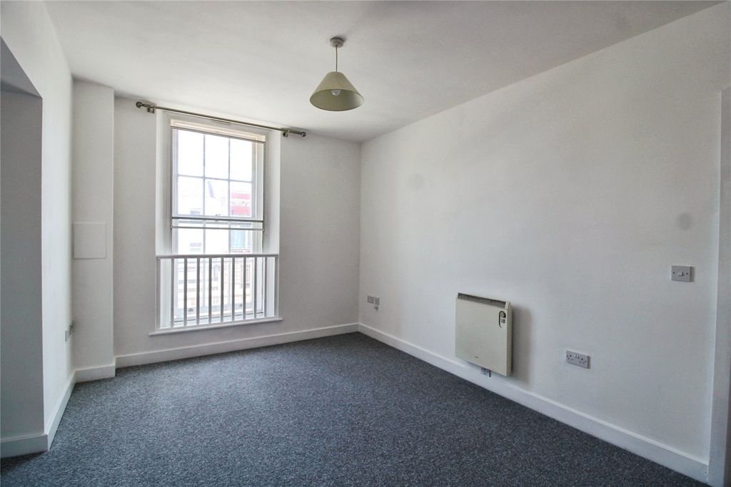 Property photo 3 of 8 Picture No. 08