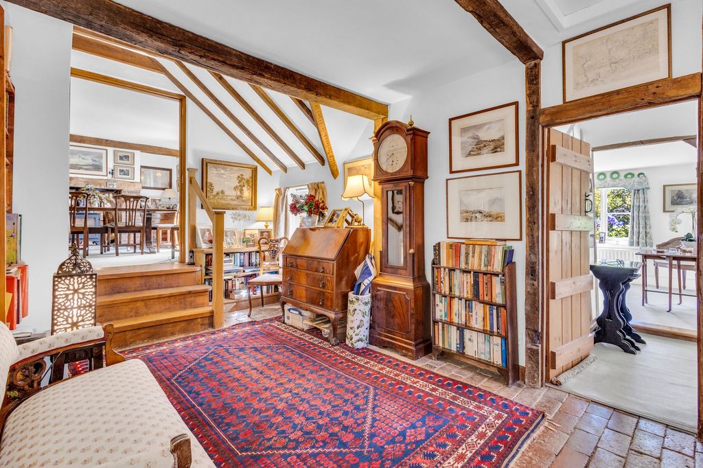 Property photo 2 of 24