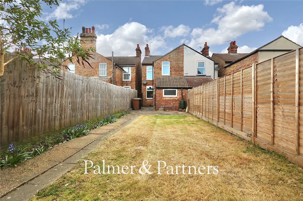 Property photo 2 of 18 Picture No. 02