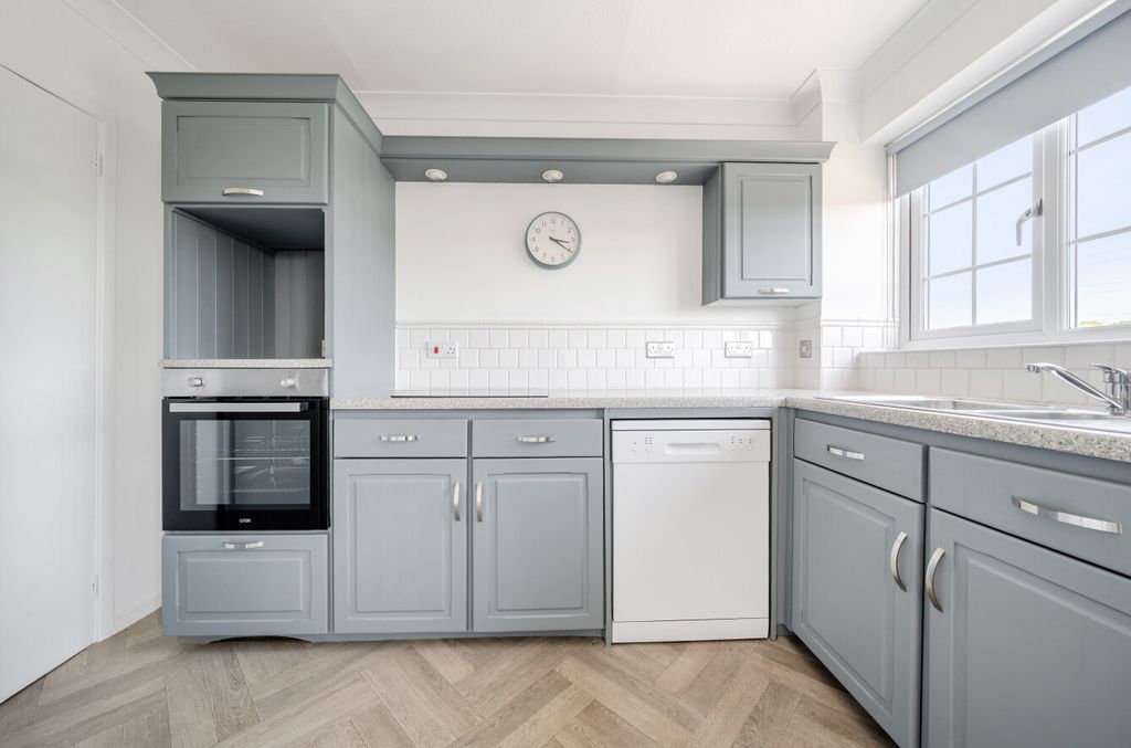 Property photo 2 of 31 1466457-5-6A10B18...