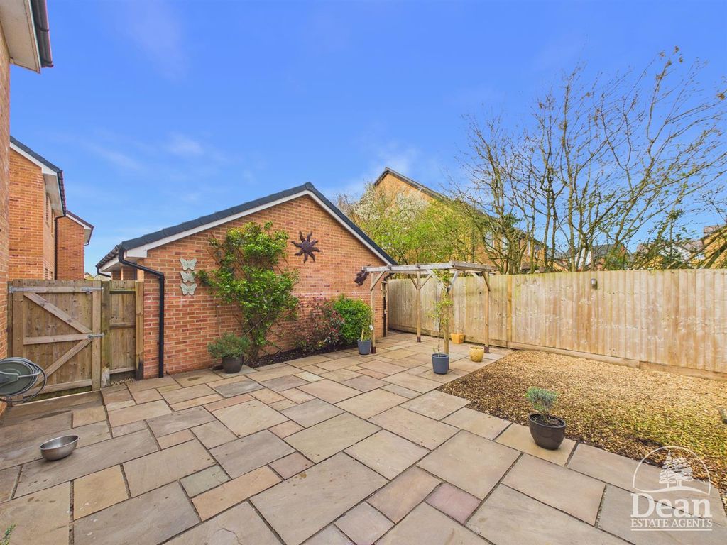 Property photo 2 of 18