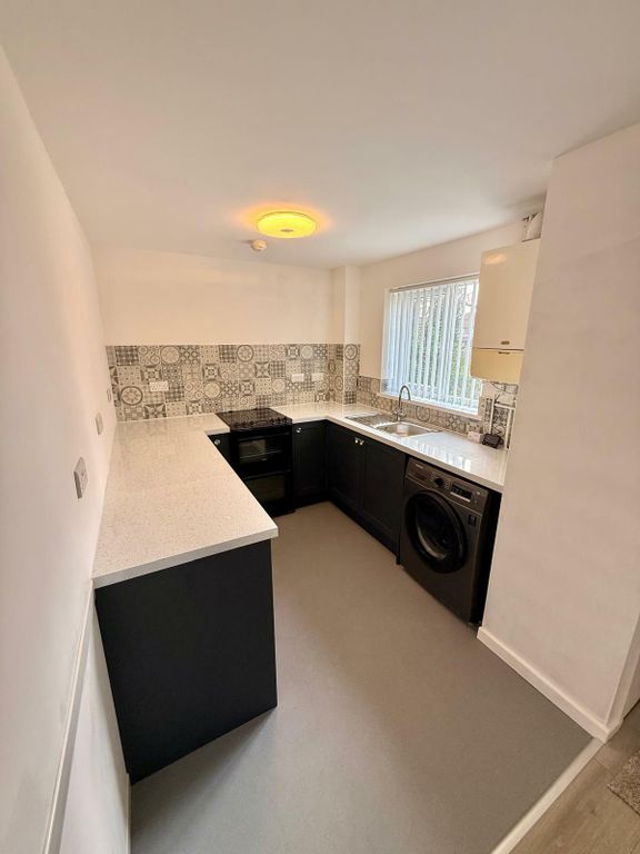 Property photo 3 of 6