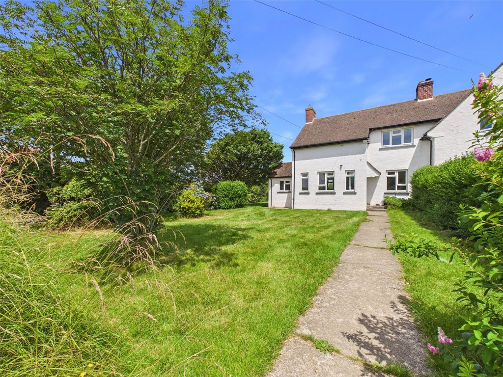 Property photo 1 of 32 Picture No. 47