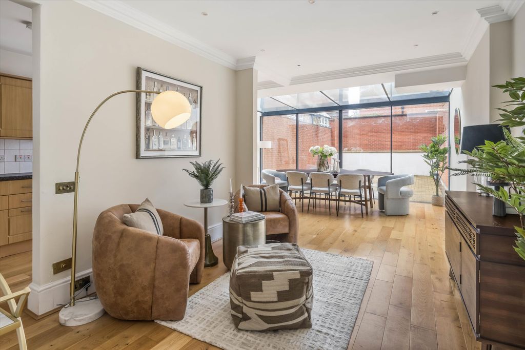 Property photo 2 of 15 Image