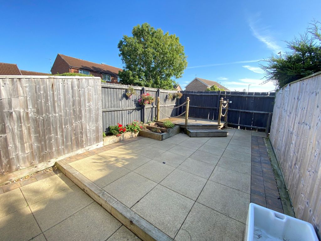 Property photo 2 of 10 Garden