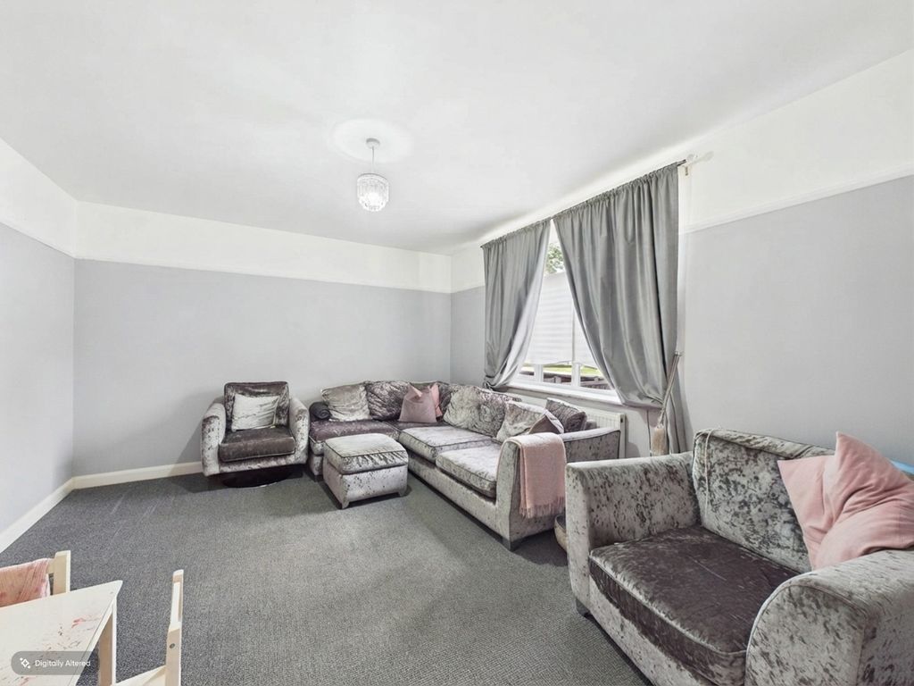 Property photo 2 of 19 5524962