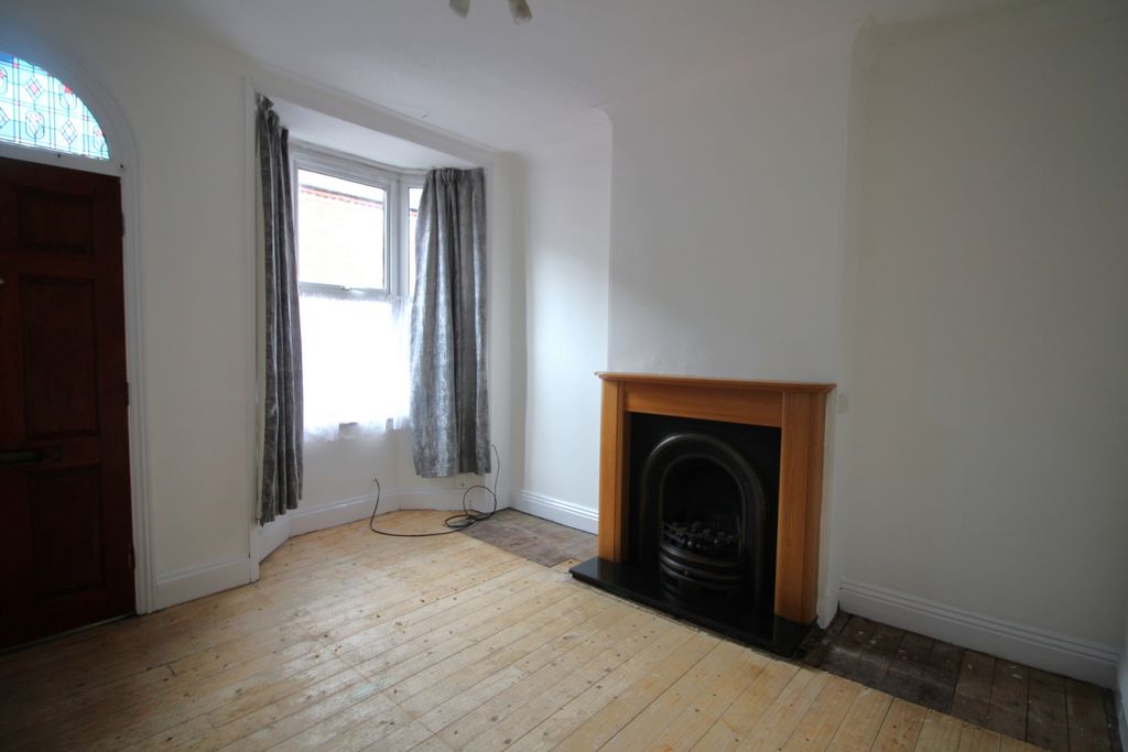 Property photo 2 of 12 Photo 2