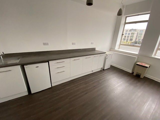Property photo 3 of 3