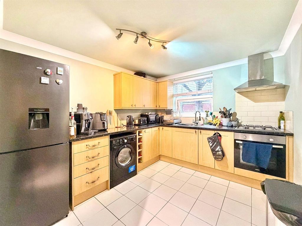 Property photo 3 of 10 Photo-2025-11-14-10-41-34 (1).Jpg