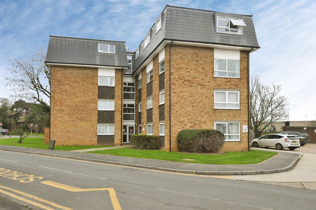 Property photo 1 of 15