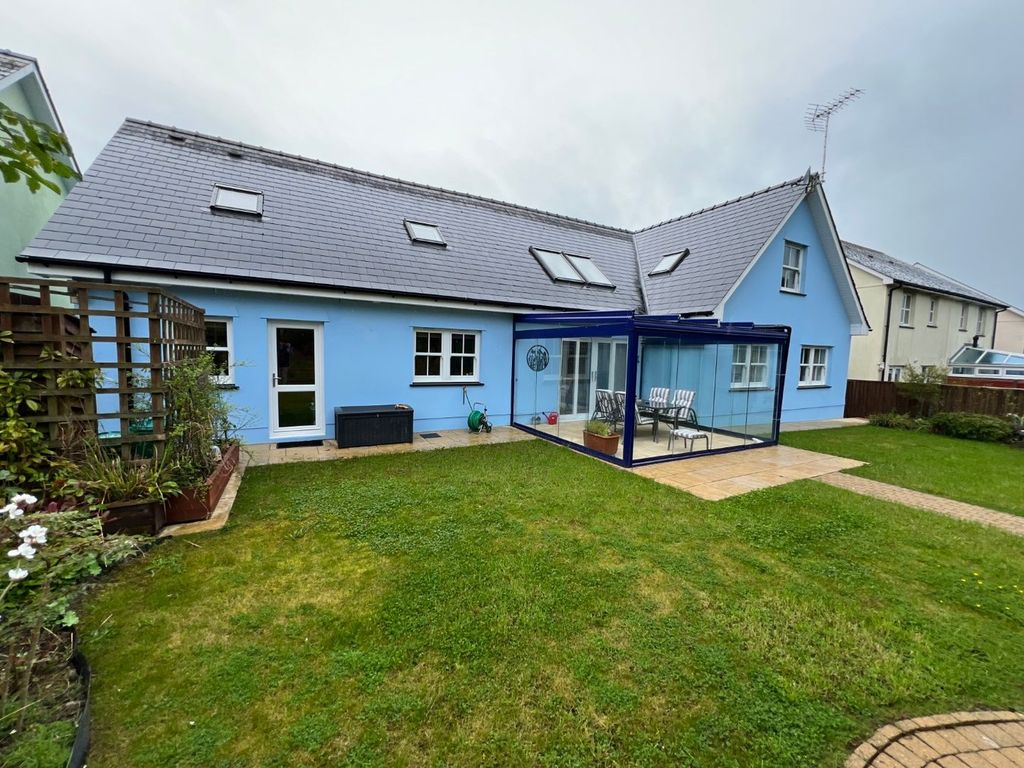 Property photo 3 of 59
