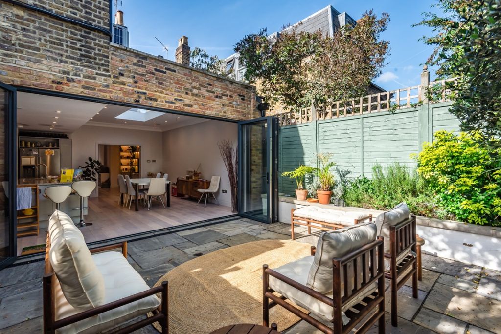 Property photo 3 of 24 901097 (10)