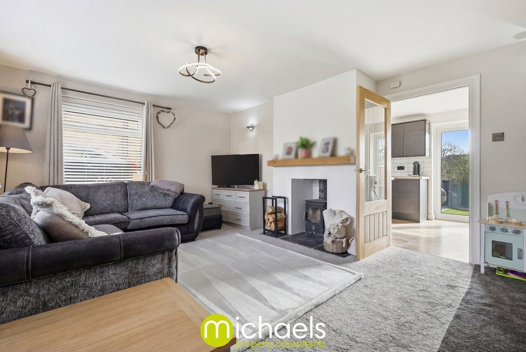 Property photo 2 of 19