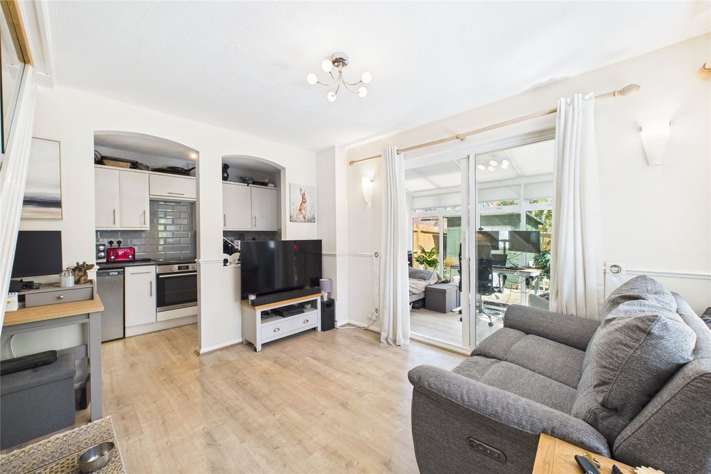 Property photo 2 of 8 Picture No. 07