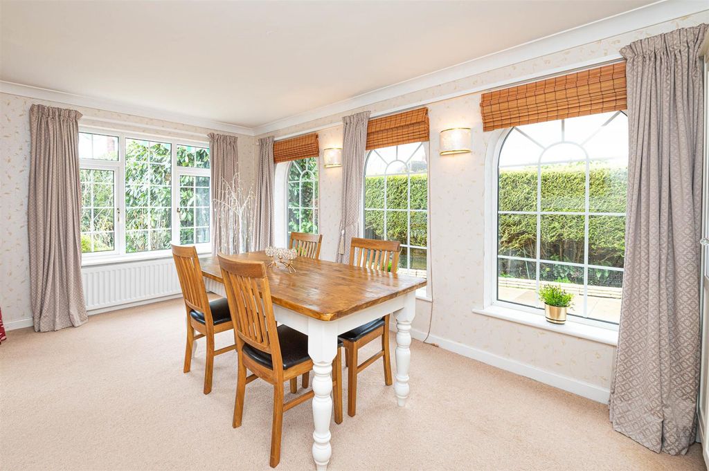 Property photo 2 of 35 22Harveyavenue_017.Jpg