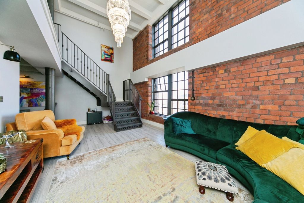 Property photo 2 of 22 Photo