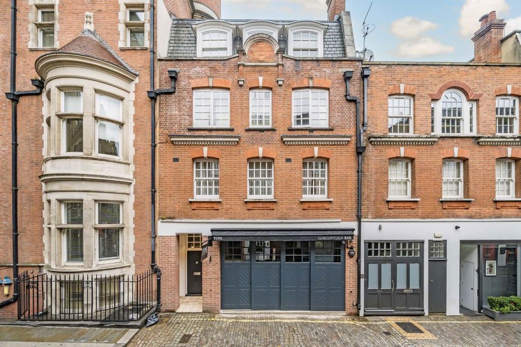 Property photo 1 of 5