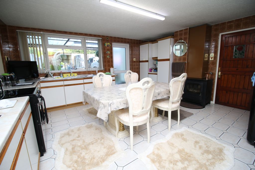Property photo 3 of 18 Img_5781