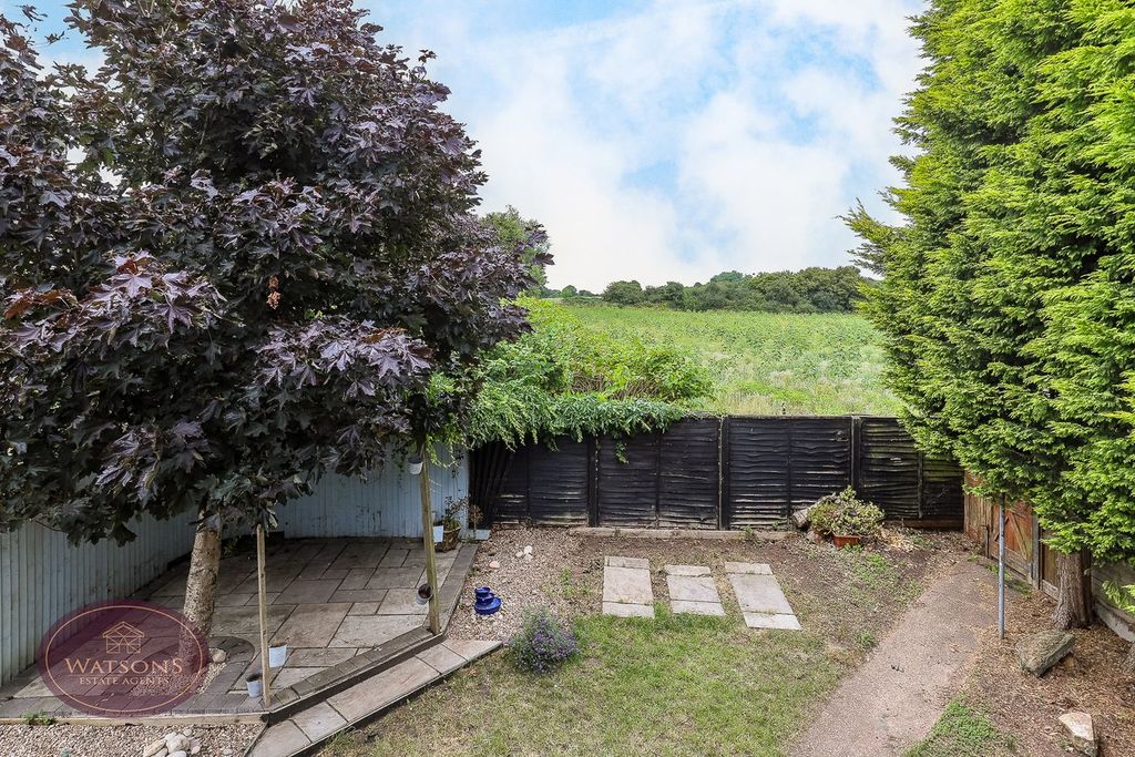 Property photo 2 of 25