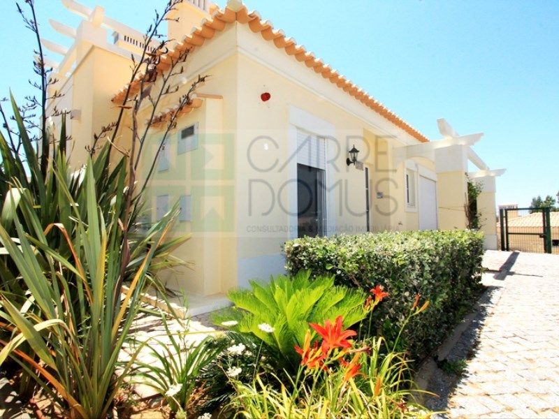 Property photo 2 of 34