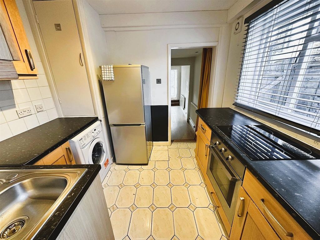 Property photo 2 of 9 3.Jpg