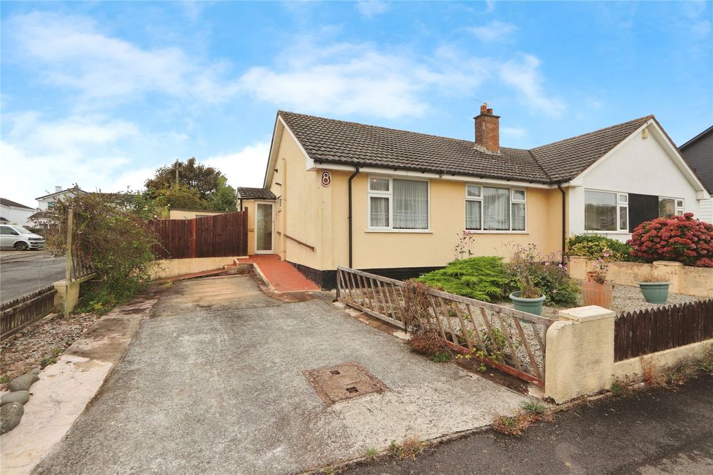 Property photo 1 of 17 Picture No. 02