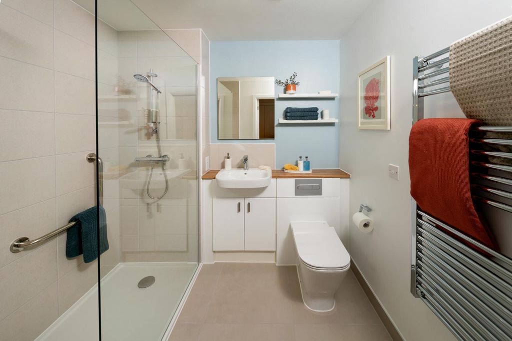 Property photo 2 of 8 Show Home Bathroom