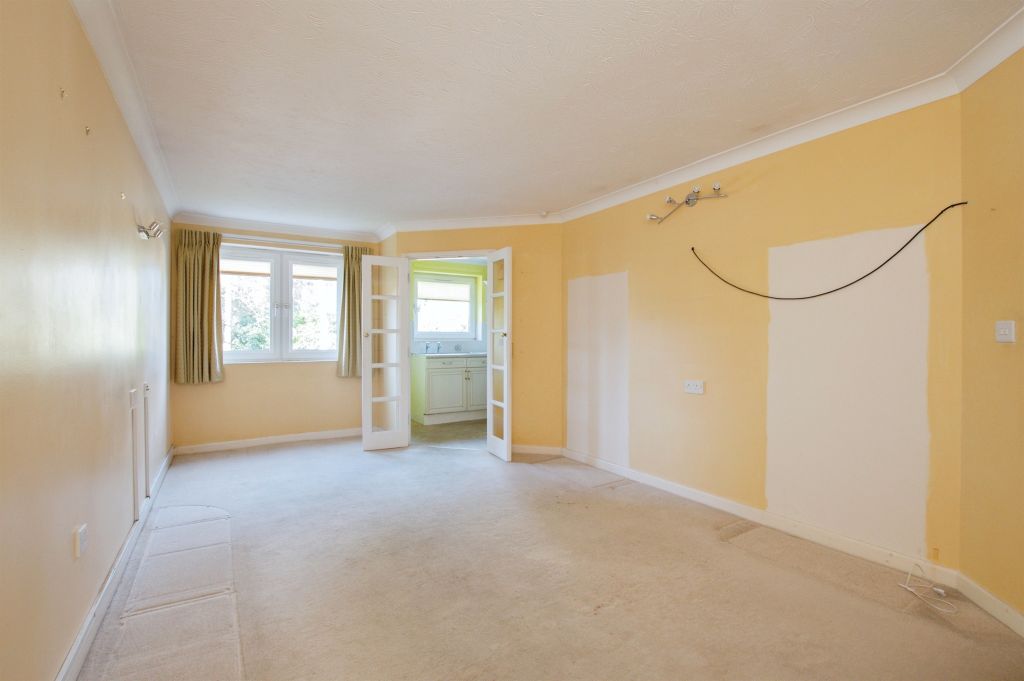 Property photo 3 of 17