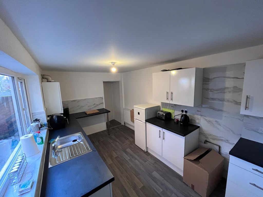 Property photo 2 of 3