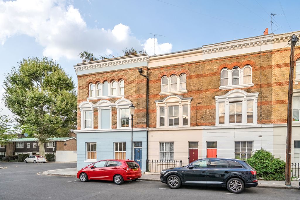 Property photo 1 of 12