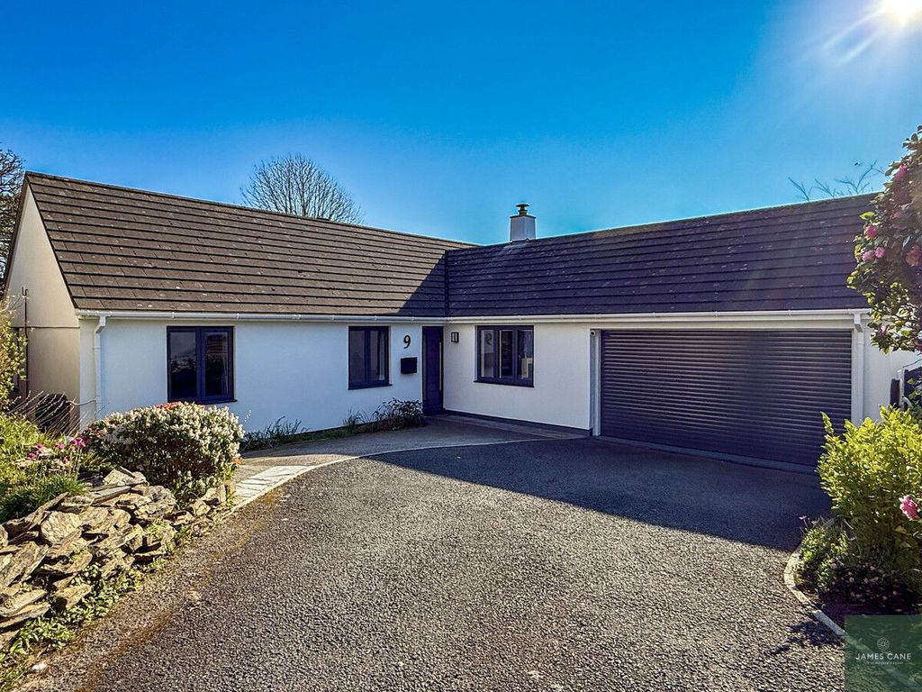 Property photo 2 of 22