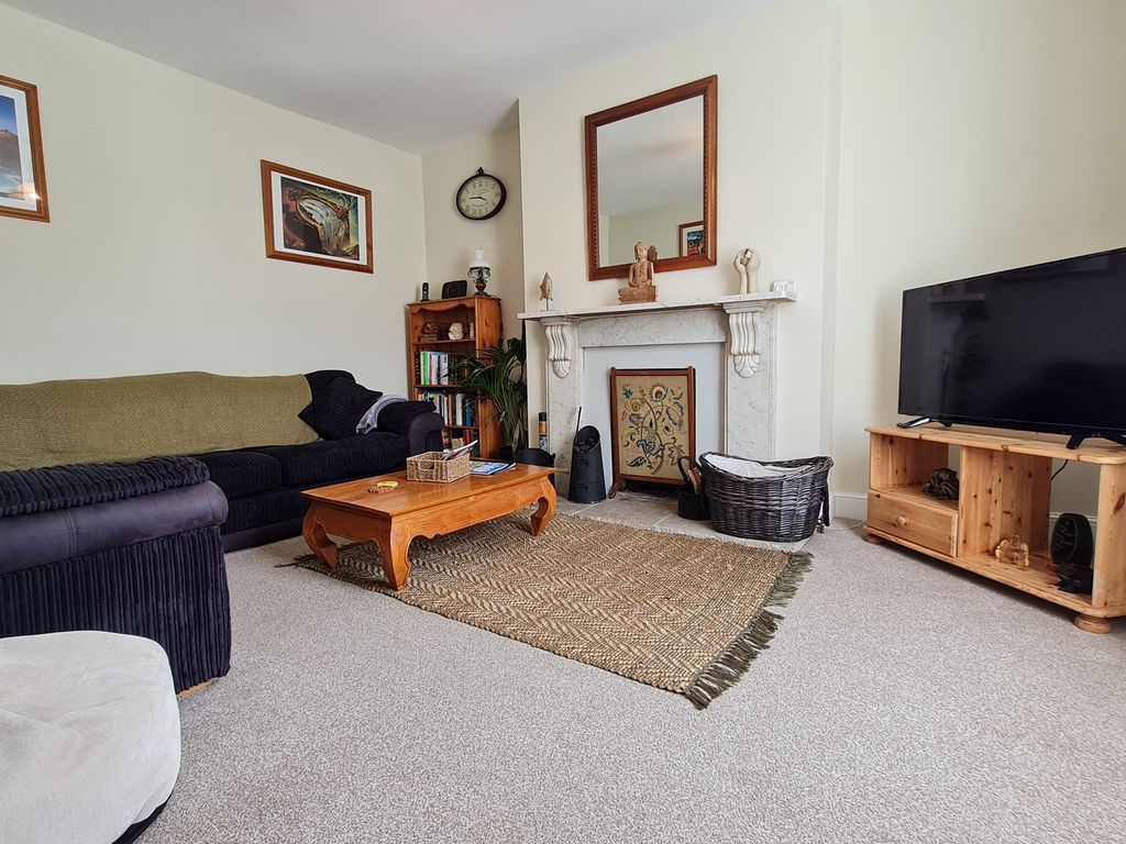 Property photo 3 of 19