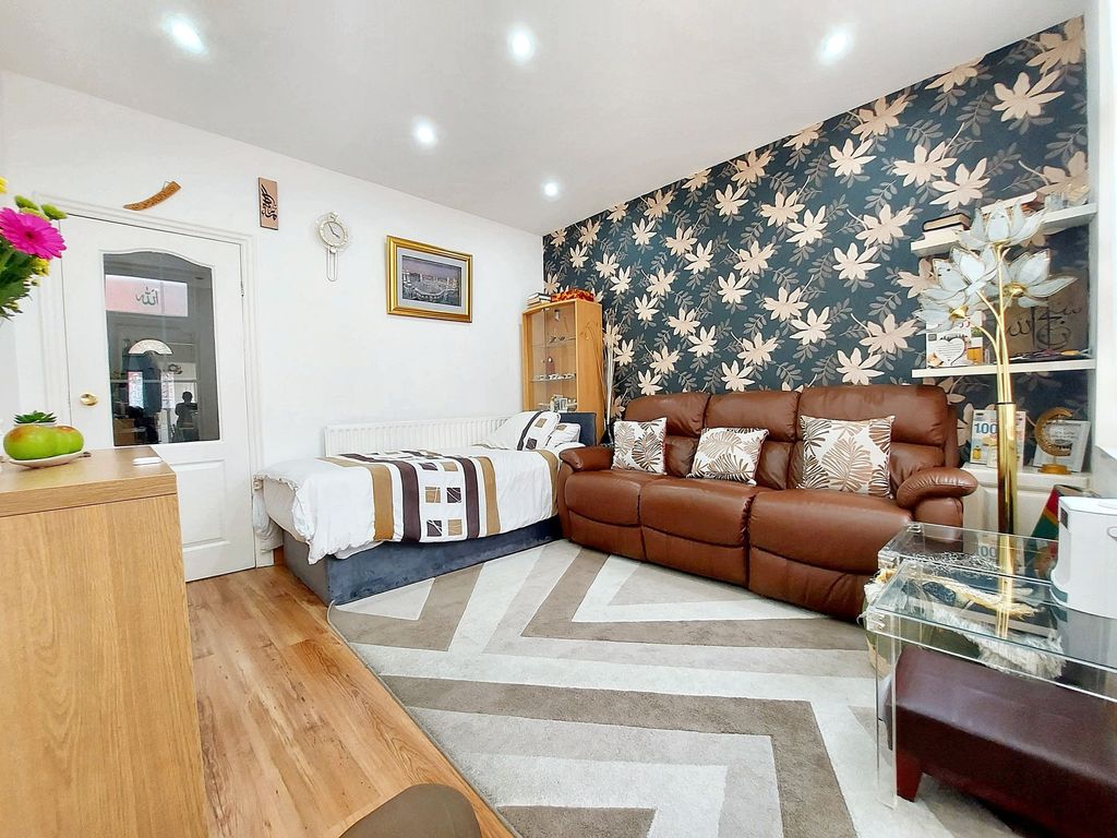 Property photo 3 of 11 Reception Room
