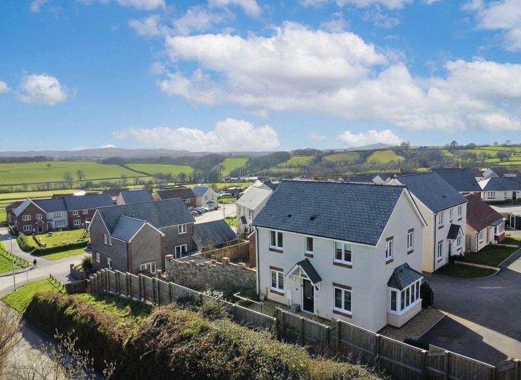 Property photo 1 of 15 Main