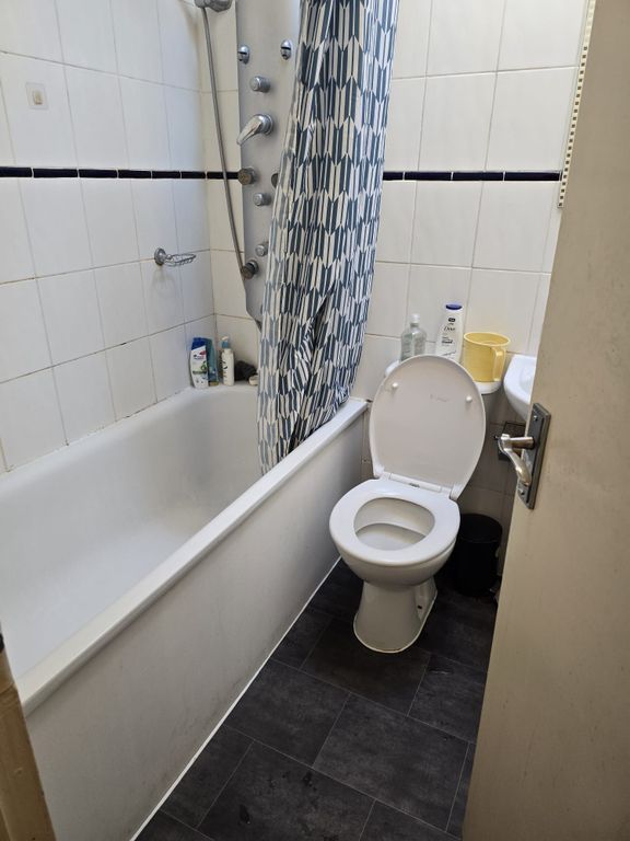 Property photo 3 of 3