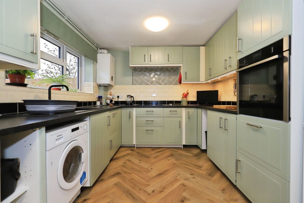 Property photo 3 of 20