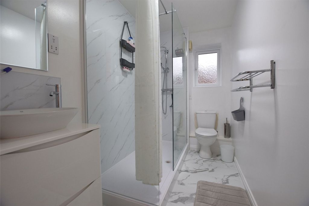 Property photo 3 of 7 Shower Room