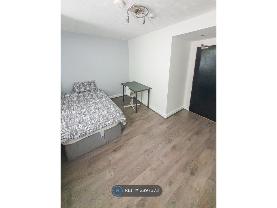 Property photo 3 of 6