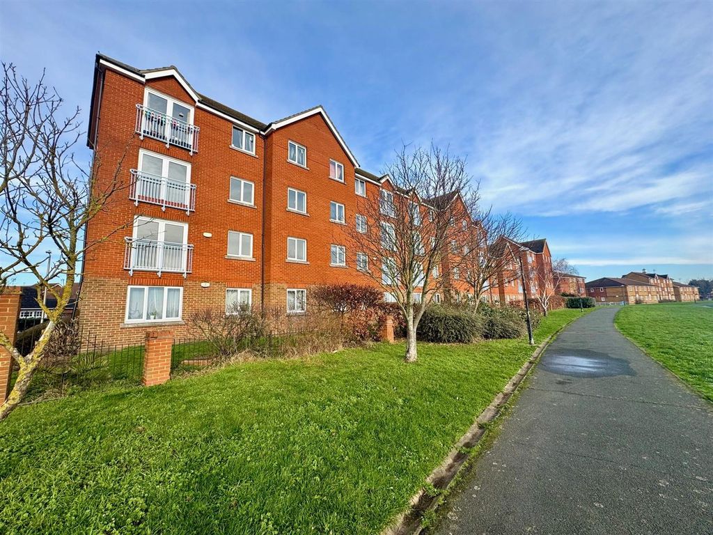 Property photo 1 of 1 Front 2.Jpg
