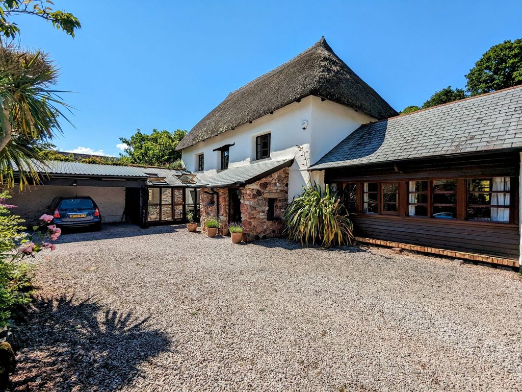 Property photo 1 of 33