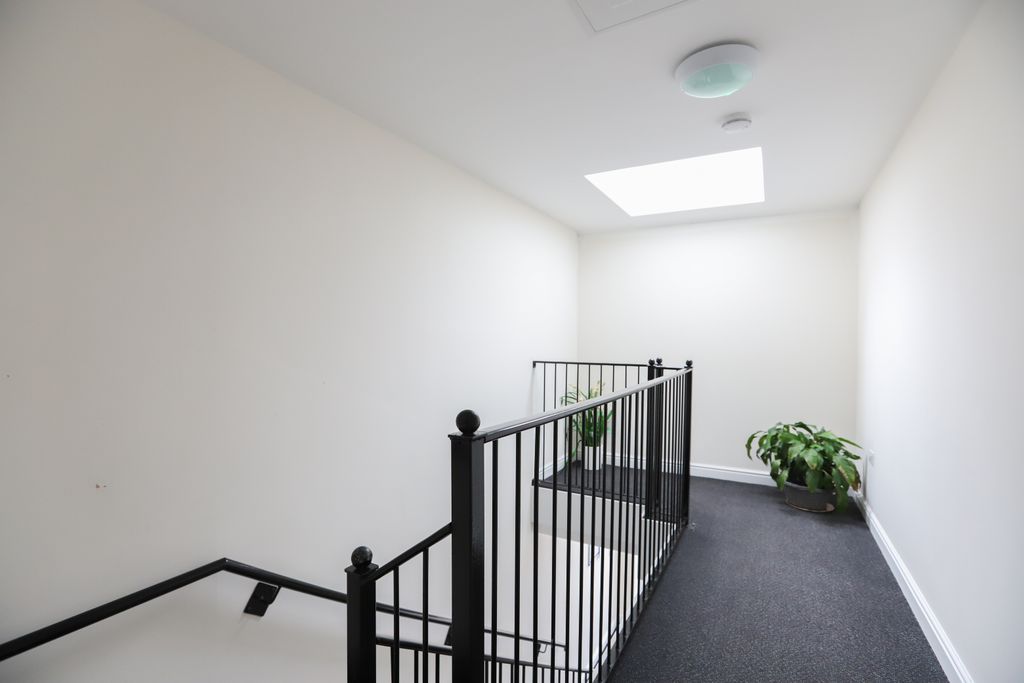 Property photo 3 of 21 3