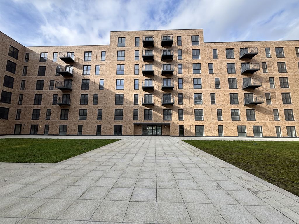 Property photo 3 of 20