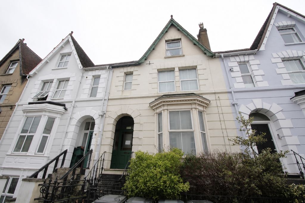 Property photo 1 of 4 3Db8Daa2-6Ff0-4A78-83Ff-8E56d55Cea77