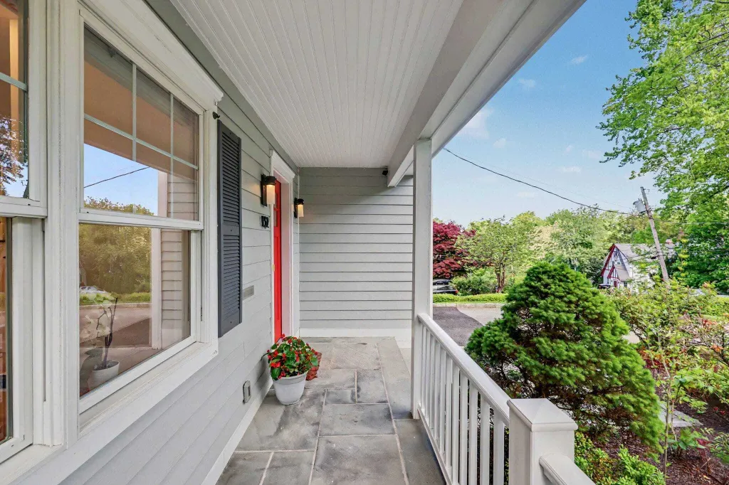 Property photo 1 of 30