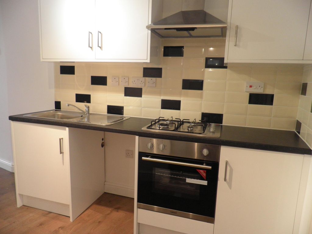 Property photo 2 of 4 Kitchen