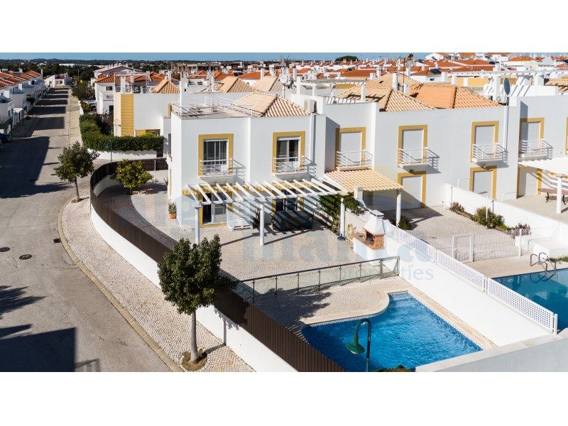 Property photo 1 of 33