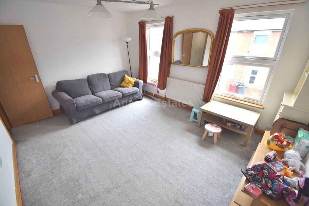 Property photo 3 of 7