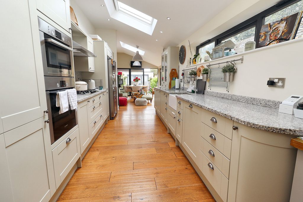 Property photo 2 of 19 Img_9480